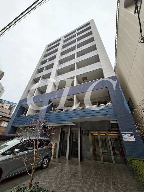 ラグジュアリーアパートメント三ノ輪   外観