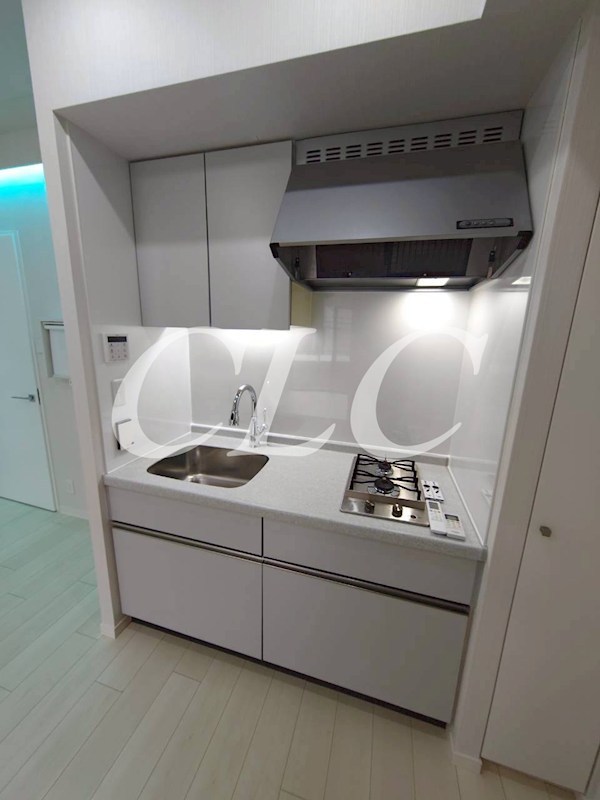 ラグジュアリーアパートメント三ノ輪   キッチン