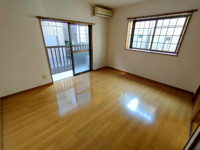 第六ハイツヤマヤ リビング