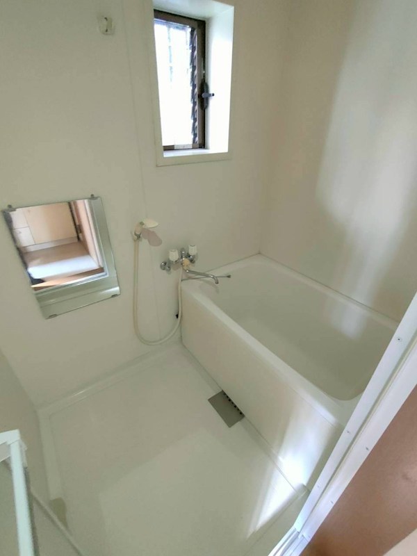 第六ハイツヤマヤ 風呂画像