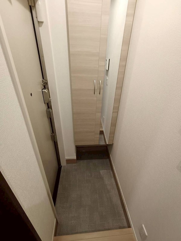 アンソレイエⅡ 玄関