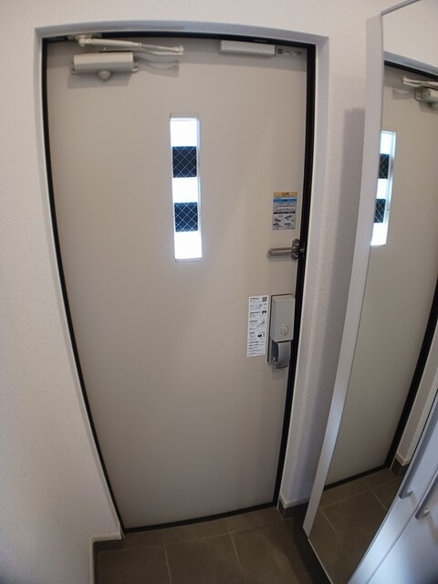 メゾンTOMO 玄関