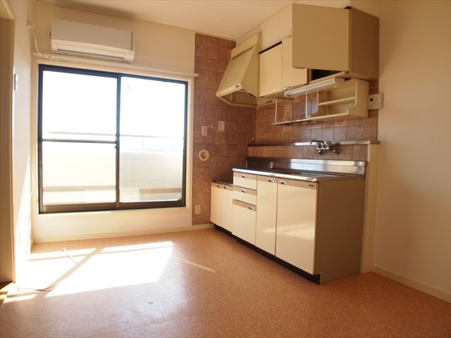 メゾンクレールＢ棟 キッチン