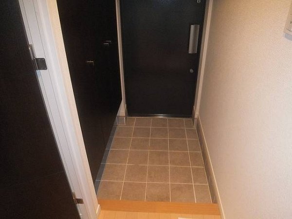 Ｓ－ＡＮＮＥＸ    玄関