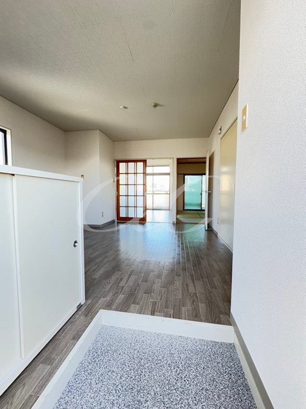 コーポラス華宝 玄関