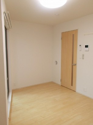 メゾン　ひまわり リビング