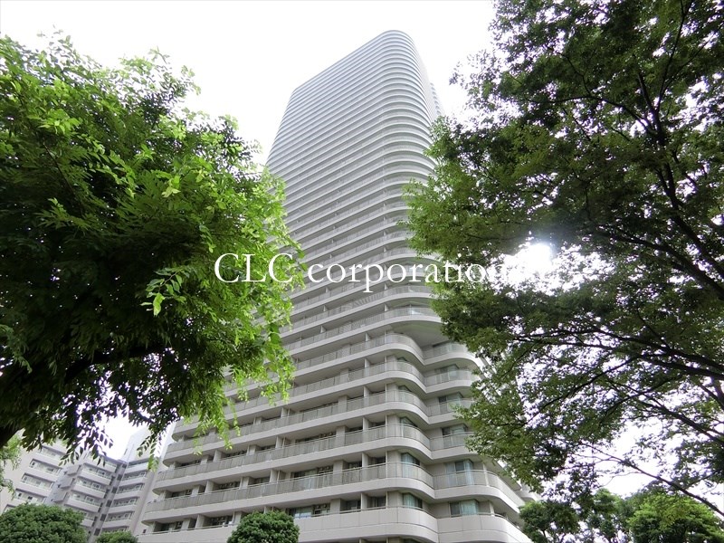 リバーポイントタワー 外観