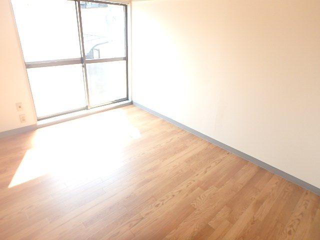 グリーンハイム浅野 ベッドルーム