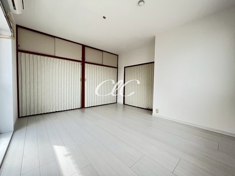 松江ロイヤルハイツ ベッドルーム