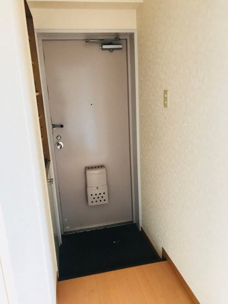 エトワール嵯峨Ⅱ 玄関