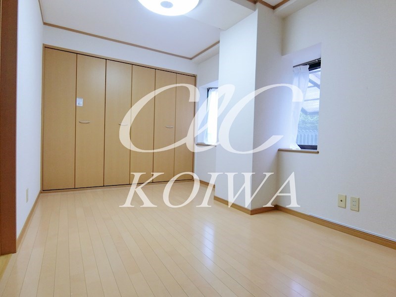 エクセランス港谷 ベッドルーム