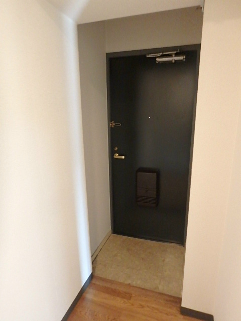 ファミーユ森下  玄関