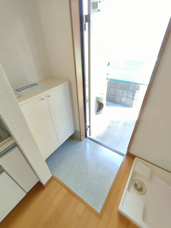 第六ハイツヤマヤ 玄関