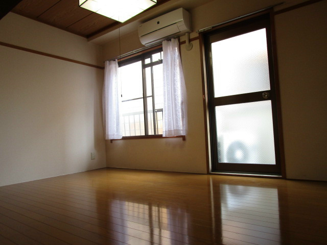 ハウスオギワラ  リビング