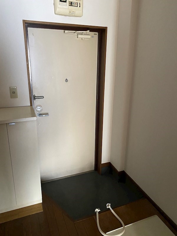 アムールサクライ 玄関