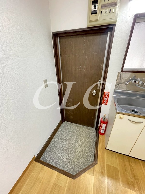 サニーハイツ東上野 玄関