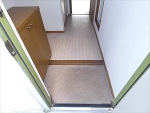 リモーネクワトロ   玄関