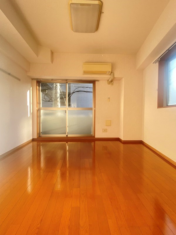 サリエラ リビング