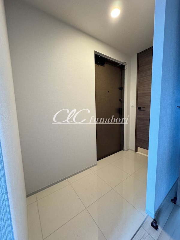 デュオフラッツ篠崎 玄関