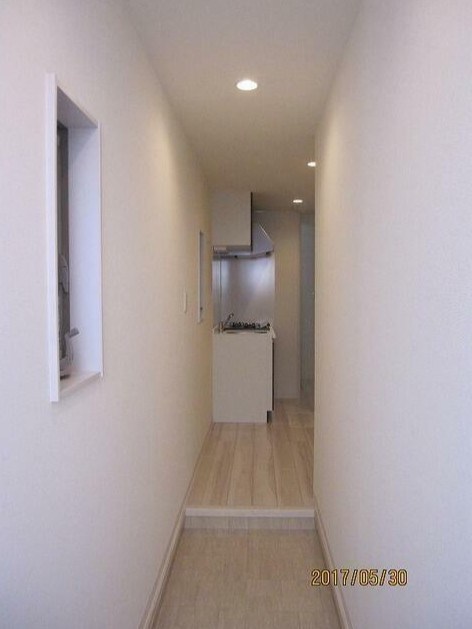 スプラウト上中里 玄関