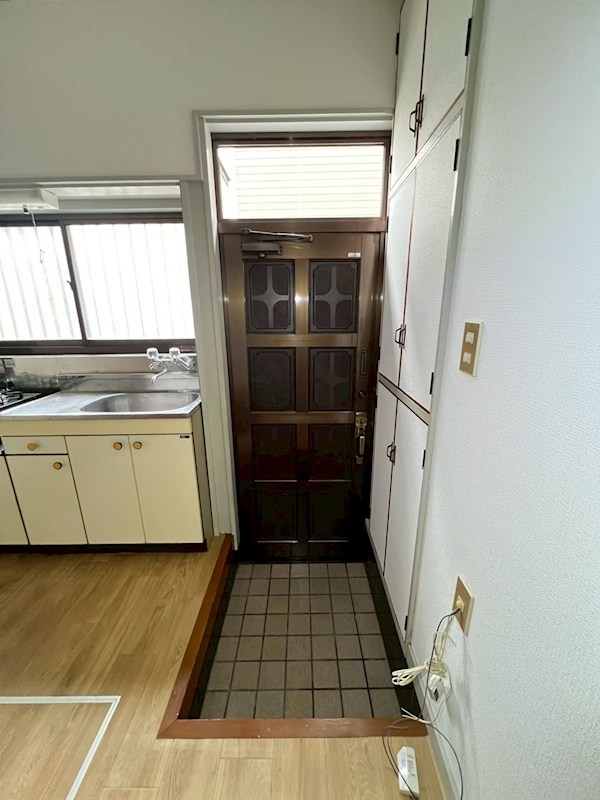 メゾン三浦 玄関