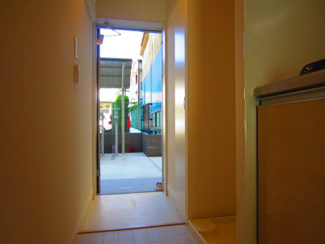 リブリ・みやび    玄関