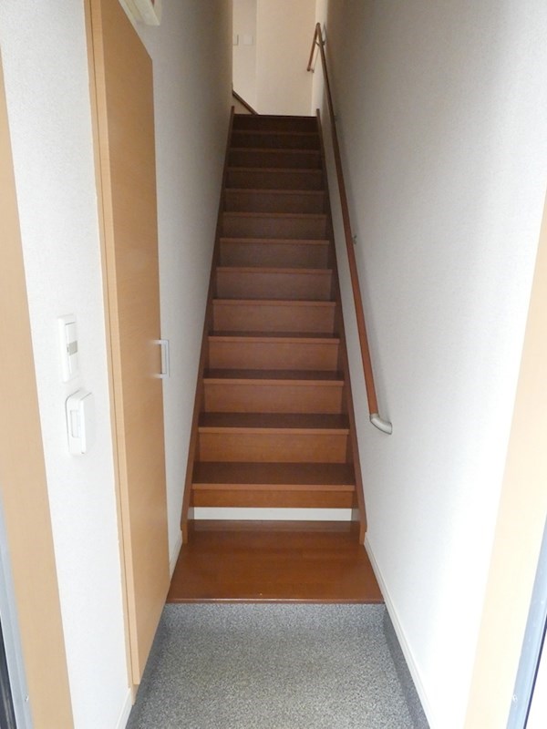 リブリ・かのん 玄関