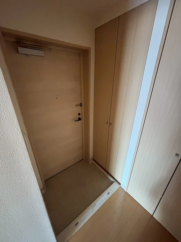 グランフォース綾瀬 玄関