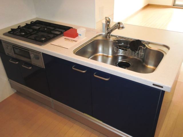 ロイヤルパークスシーサー南千住  キッチン