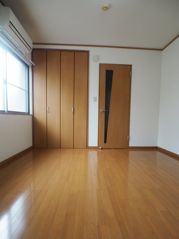 中崎マンション ベッドルーム