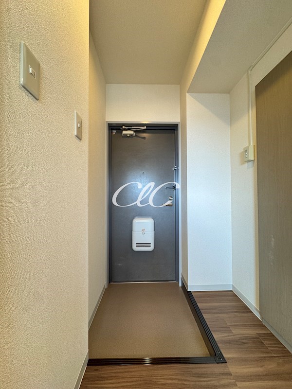 ガーデンヒルズ吉田 玄関