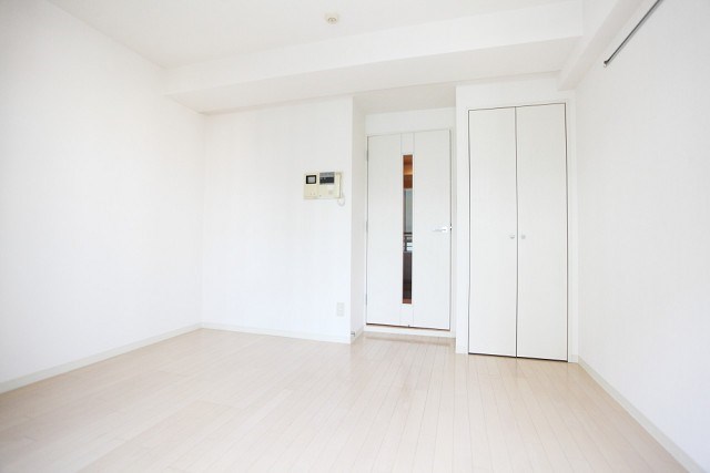 レジディア三越前 ベッドルーム