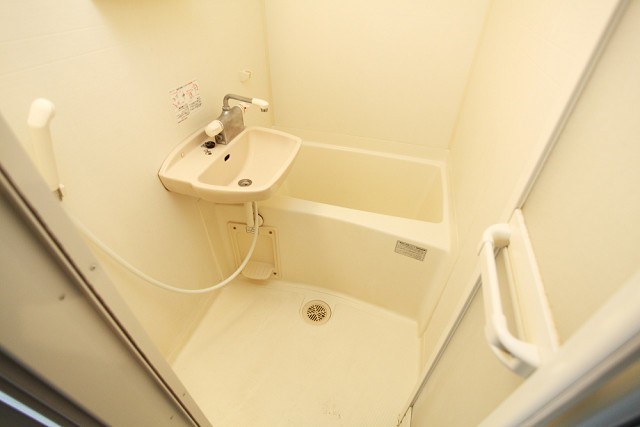 レジディア三越前 風呂画像