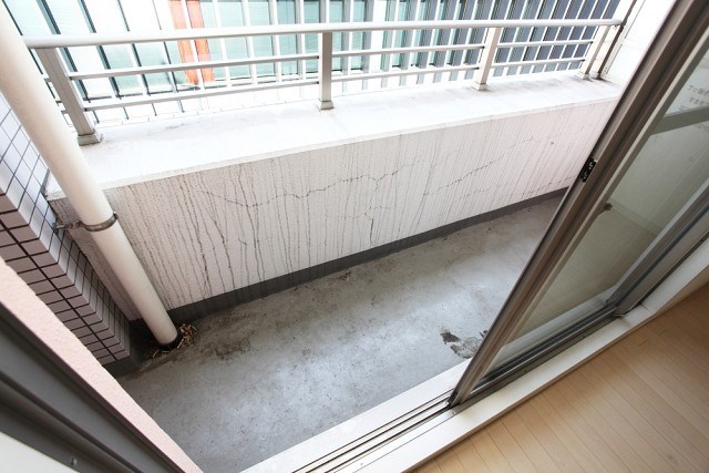 レジディア三越前 ベランダ