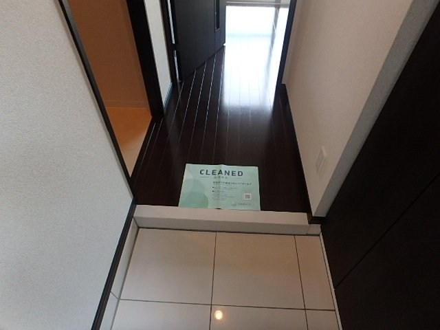 ヴァレッシア尾久シティ 玄関