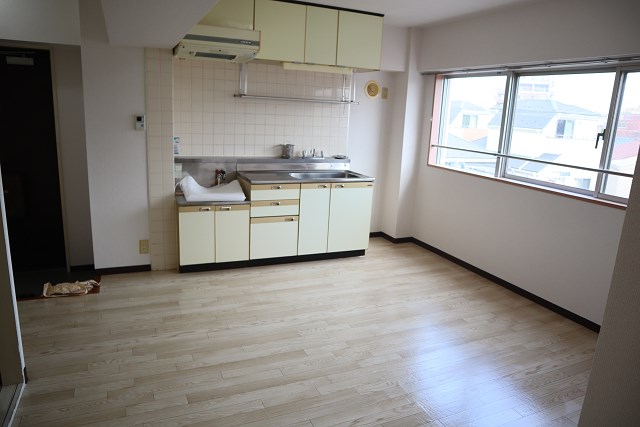 プランドール上田 リビング