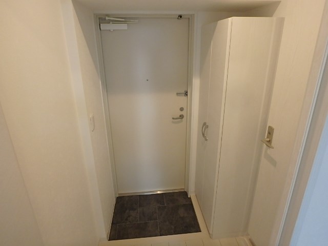 KS入谷EAST  玄関