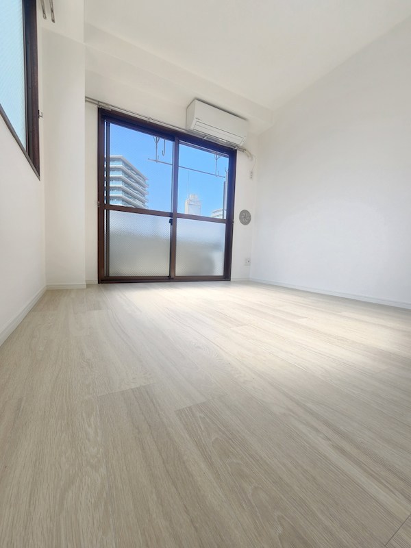 サンワードパレスＴＡＭＡＯＫＡ リビング