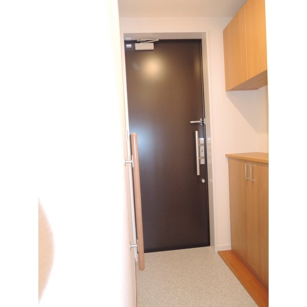 オッサボヌール船堀 玄関