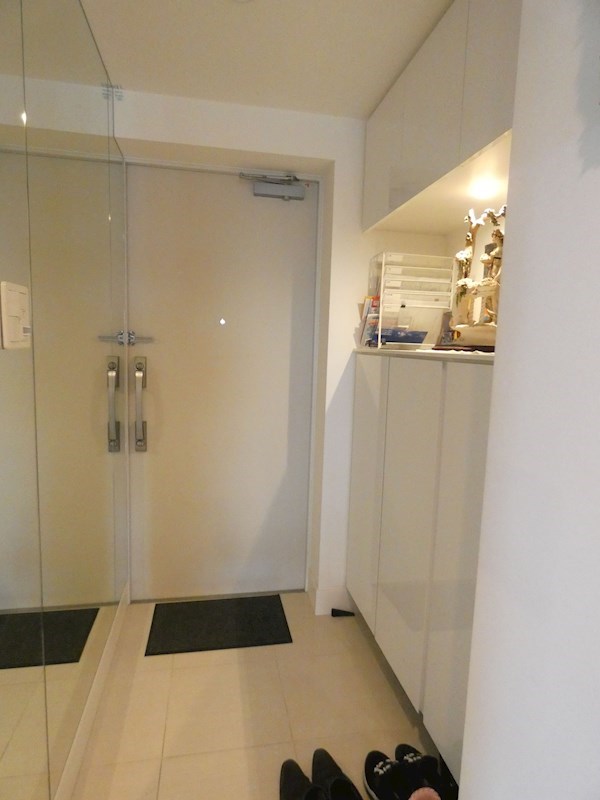 パークホームズ町屋 玄関