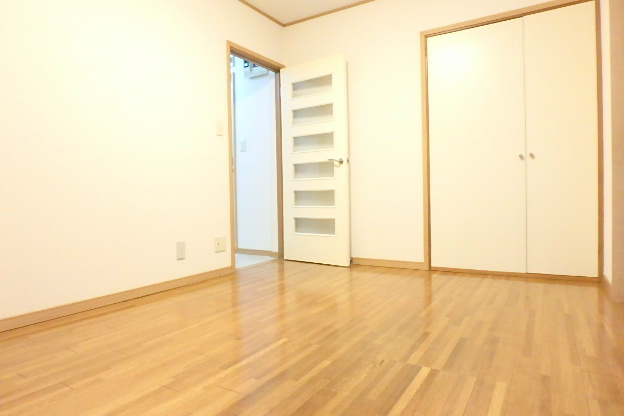 コーポ　ラミアール   リビング