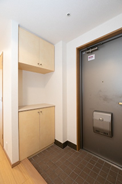 友泉大伝馬町ビル 玄関