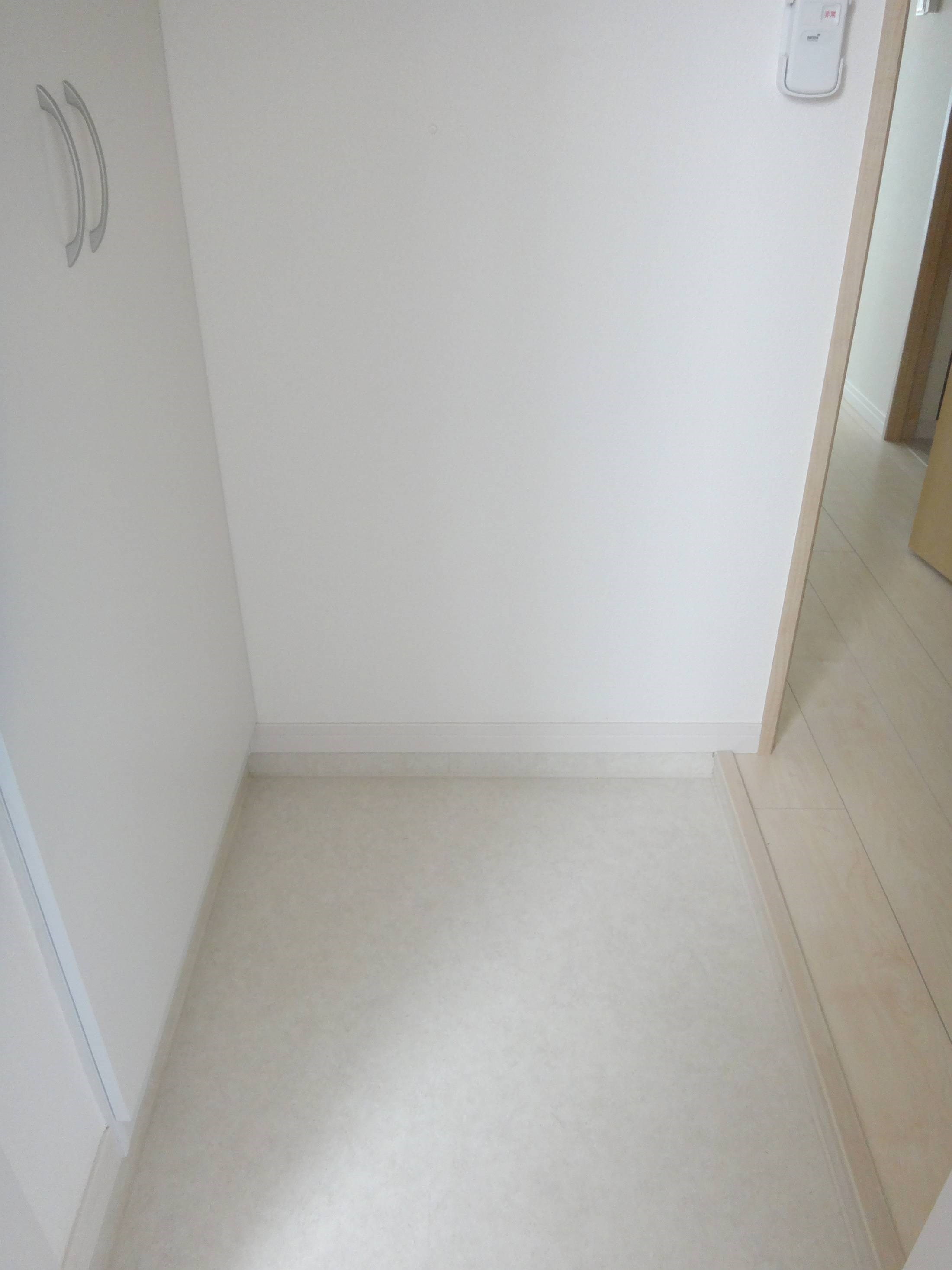 リブリ・アージュドール 玄関