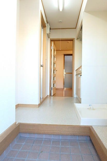 コーポ　ラミアール   玄関