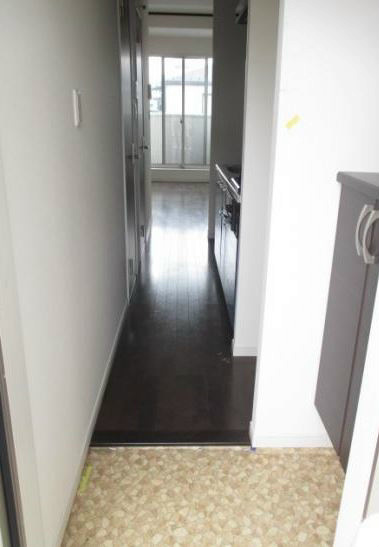 メゾン　エスポワール  玄関