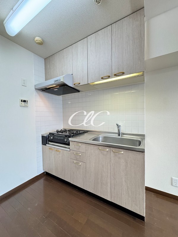 プワソンルージュ キッチン