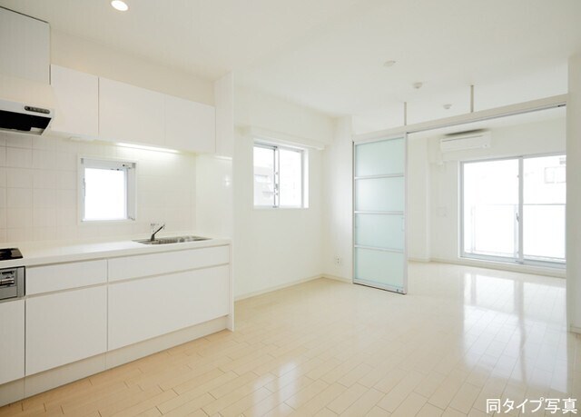 コンフォリア日本橋人形町  リビング