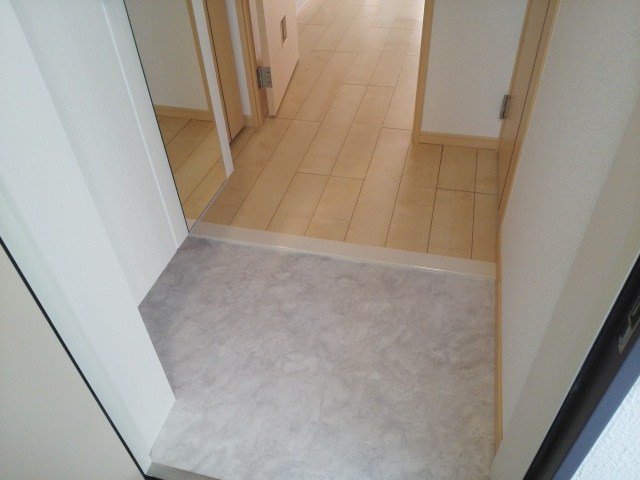 グランドルチェ東日本橋 玄関