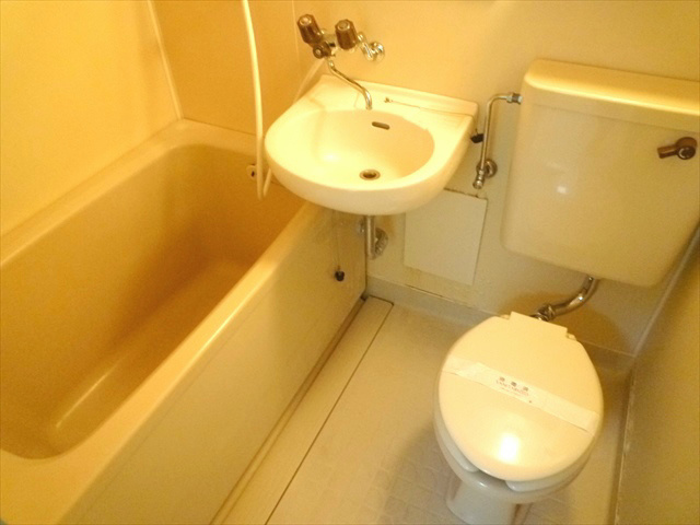 メゾン・カドリーユ         風呂画像