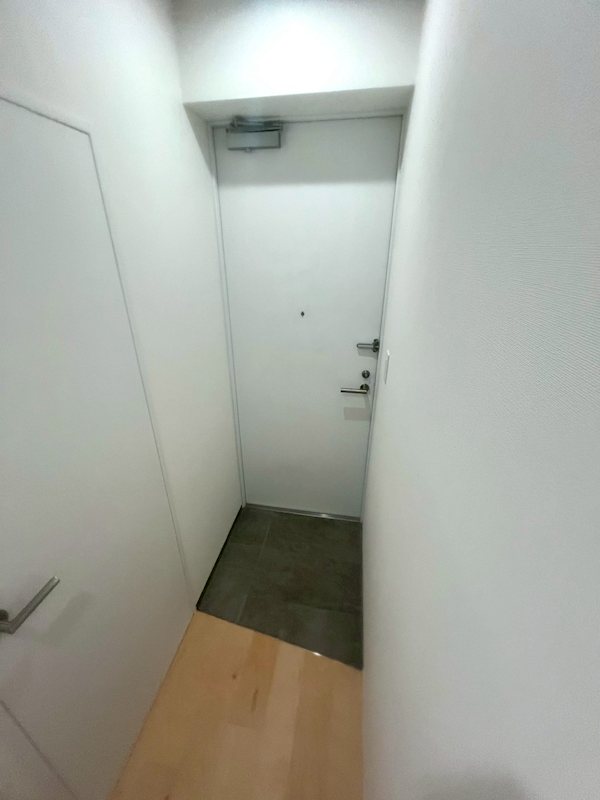 ROJI　COURT　MOTOKI 玄関